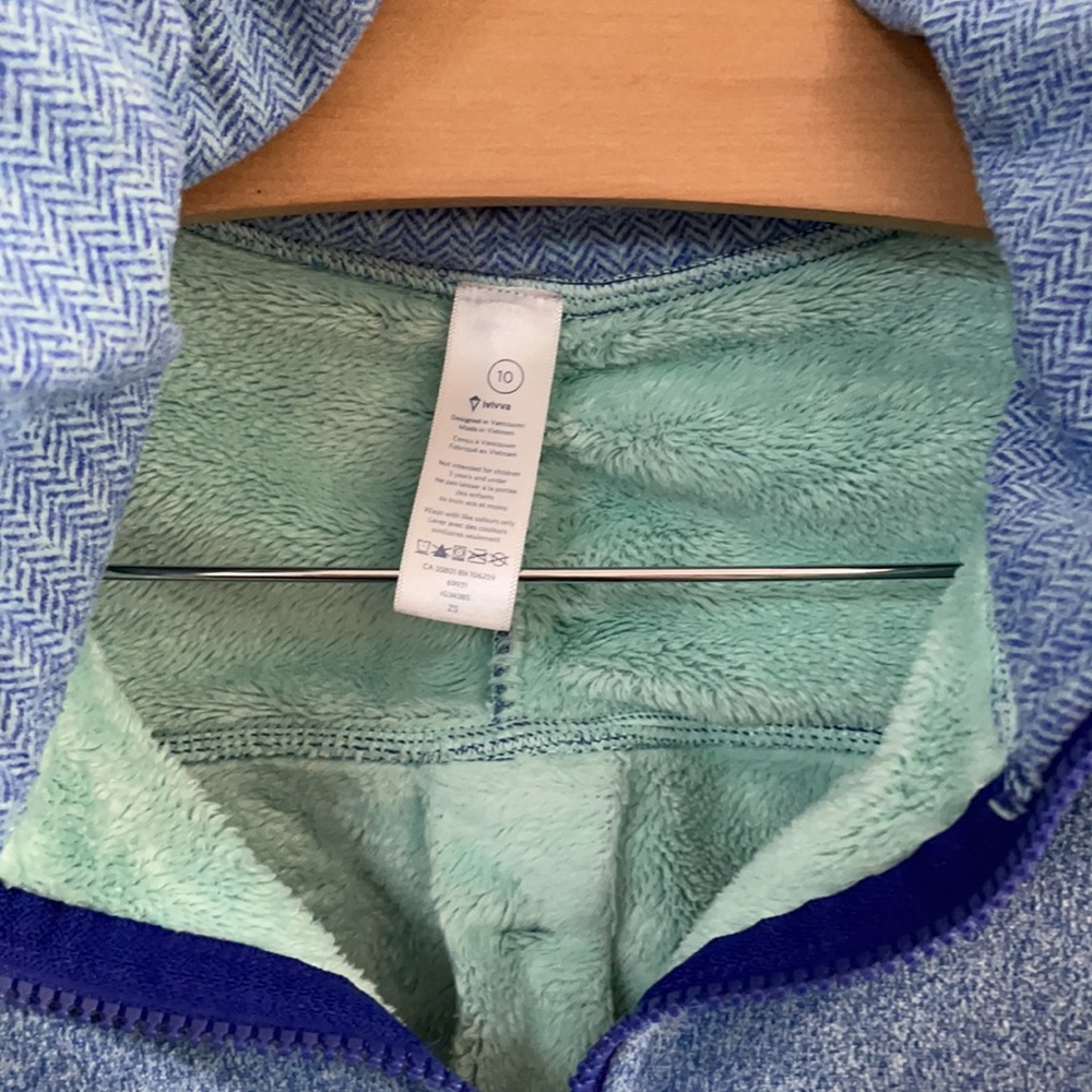 Ivivva Blue pullover jacket - Picture 4 of 4